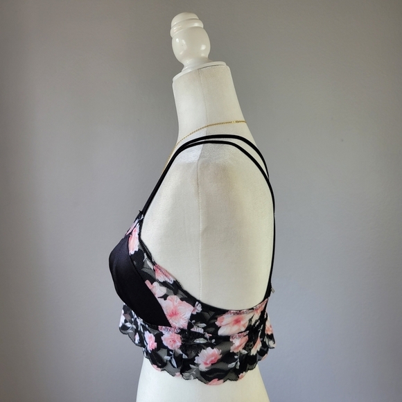 VS PINK // ltd ed stretchy satin & lace strappy cross back plunge bralette - Picture 2 of 11